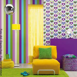 Kinderzimmer und Jugendzimmer gestalten mit farbigen Tapeten